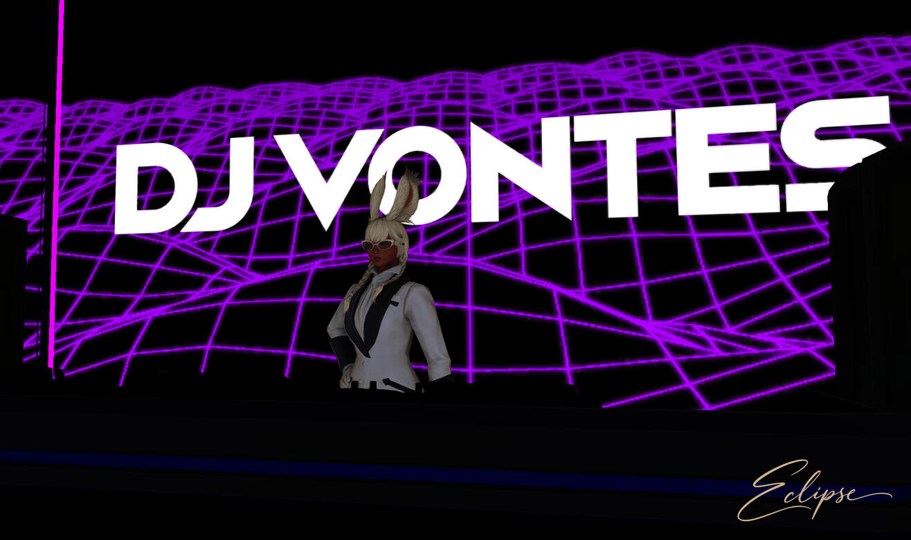 Von at the purple room DJ stage